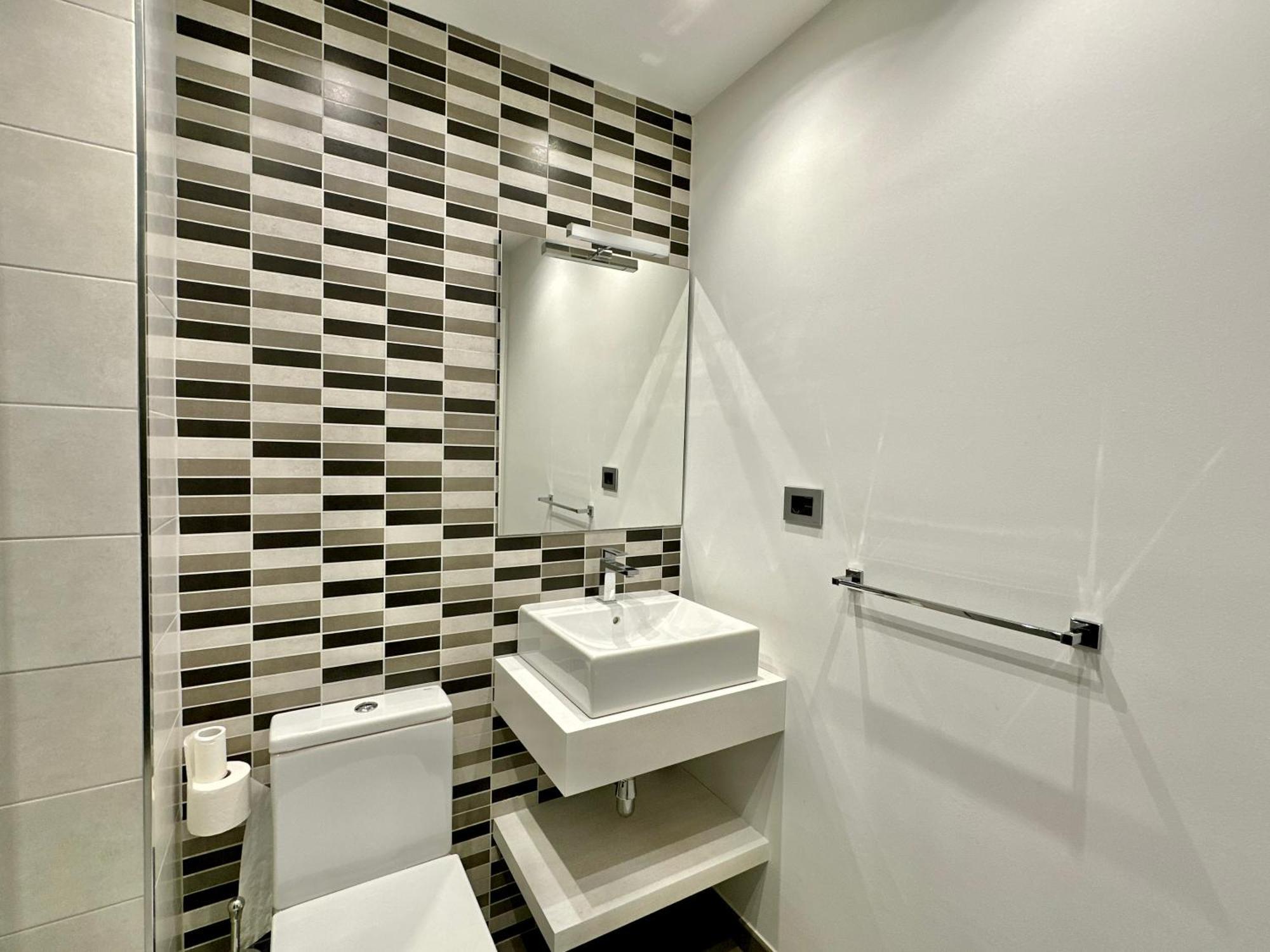 Hostiguest Coliving Leon Y Castillo Las Palmas de Gran Canaria Extérieur photo