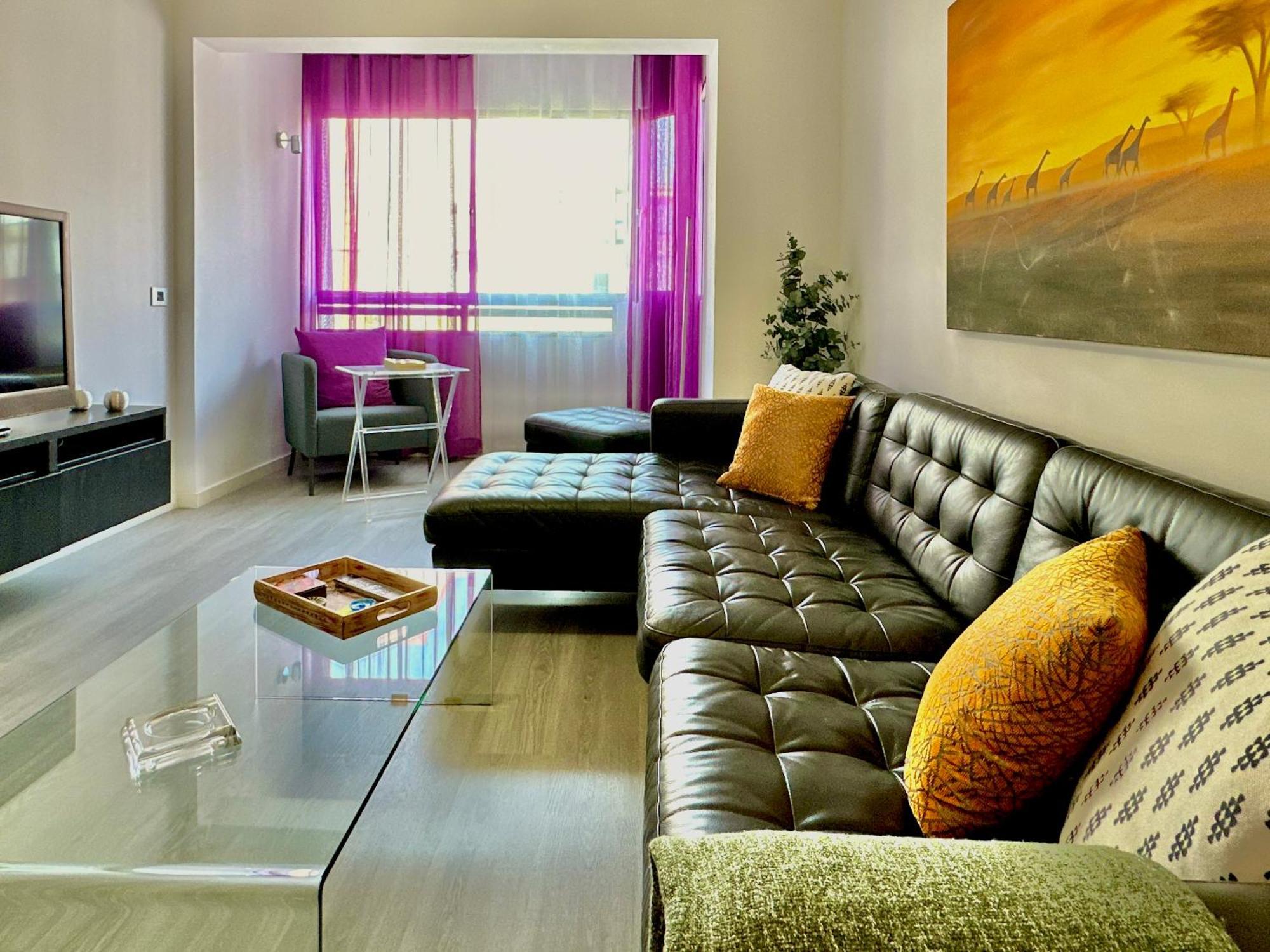 Hostiguest Coliving Leon Y Castillo Las Palmas de Gran Canaria Extérieur photo
