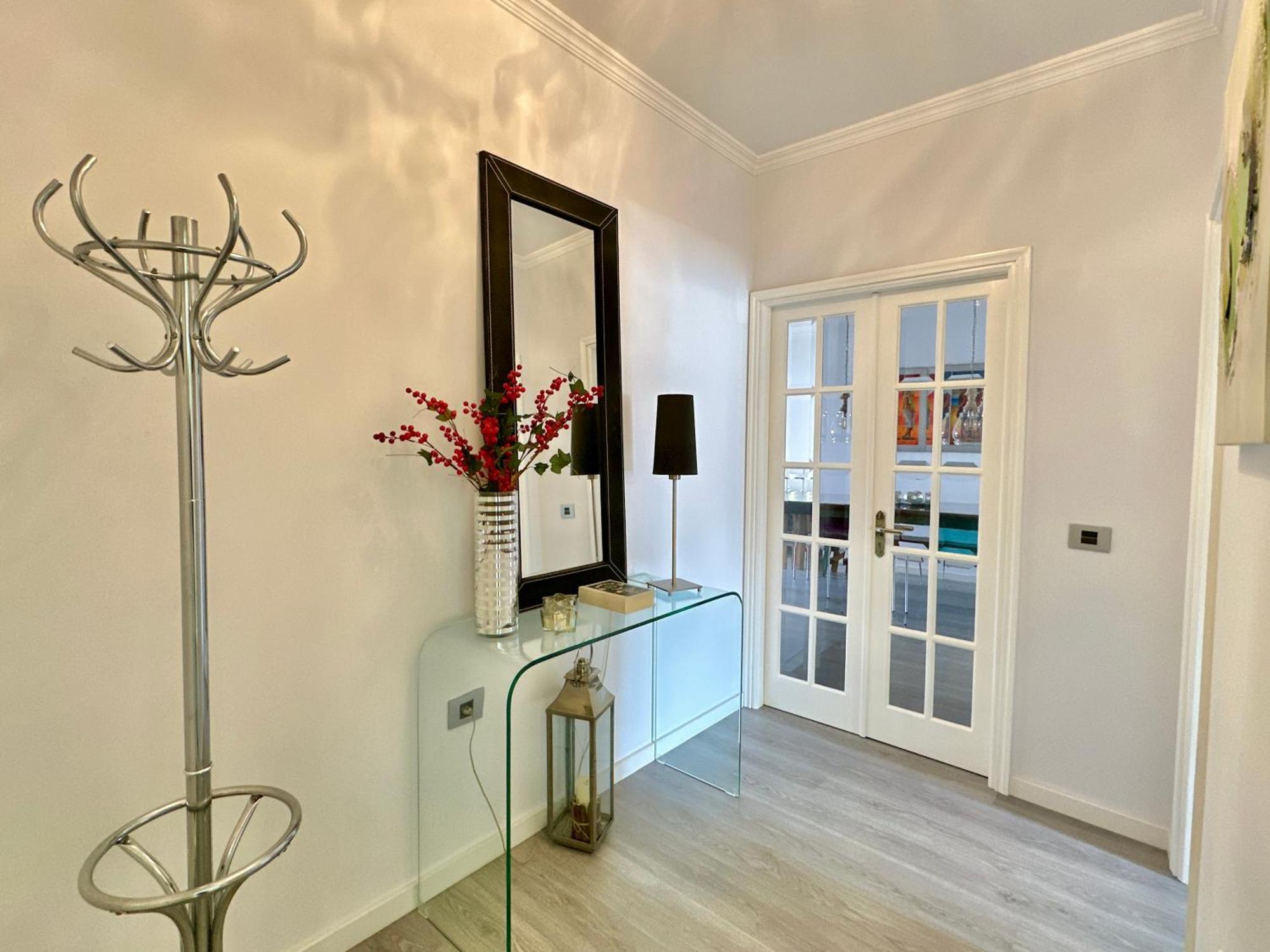 Hostiguest Coliving Leon Y Castillo Las Palmas de Gran Canaria Extérieur photo