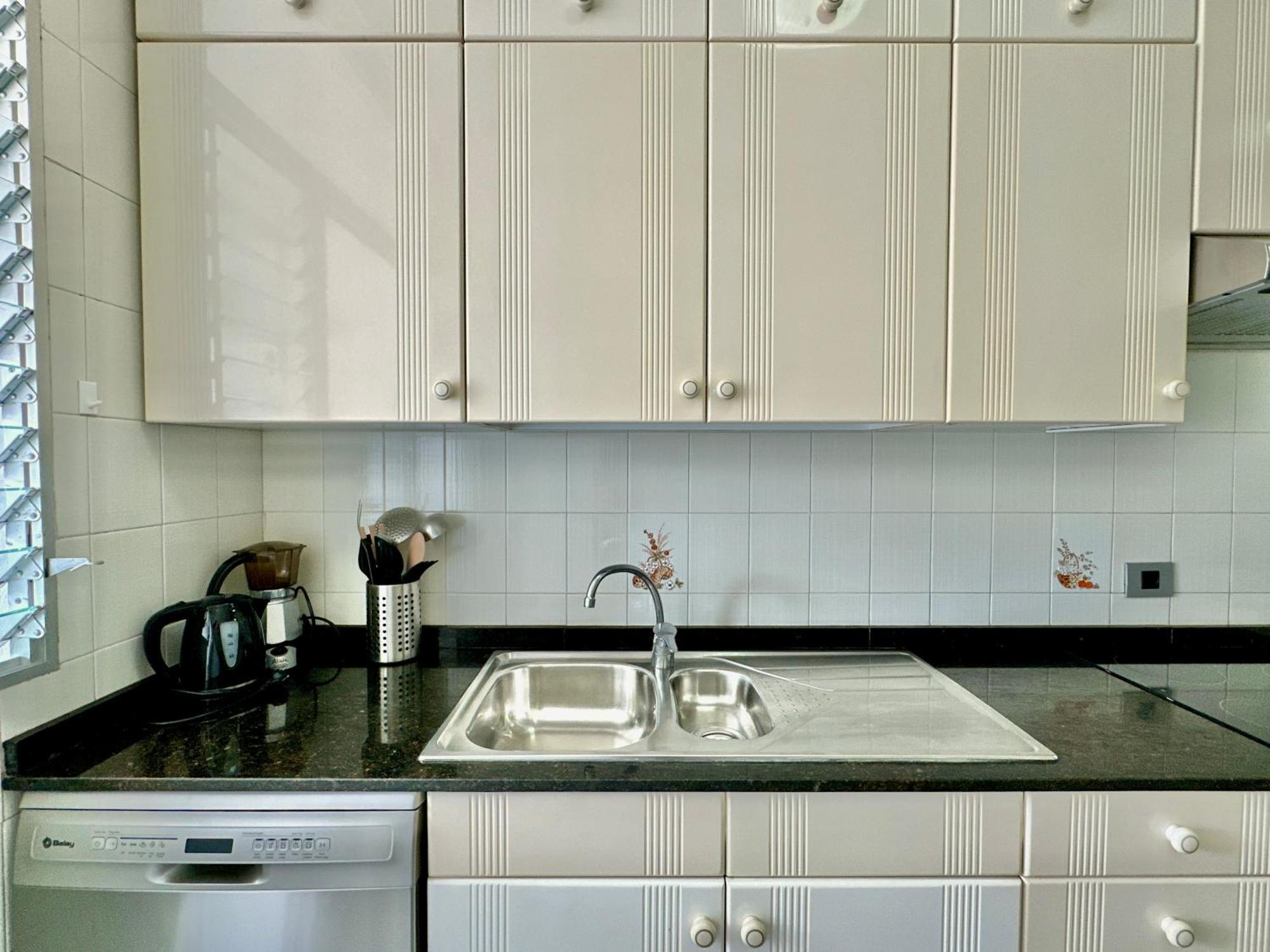 Hostiguest Coliving Leon Y Castillo Las Palmas de Gran Canaria Extérieur photo